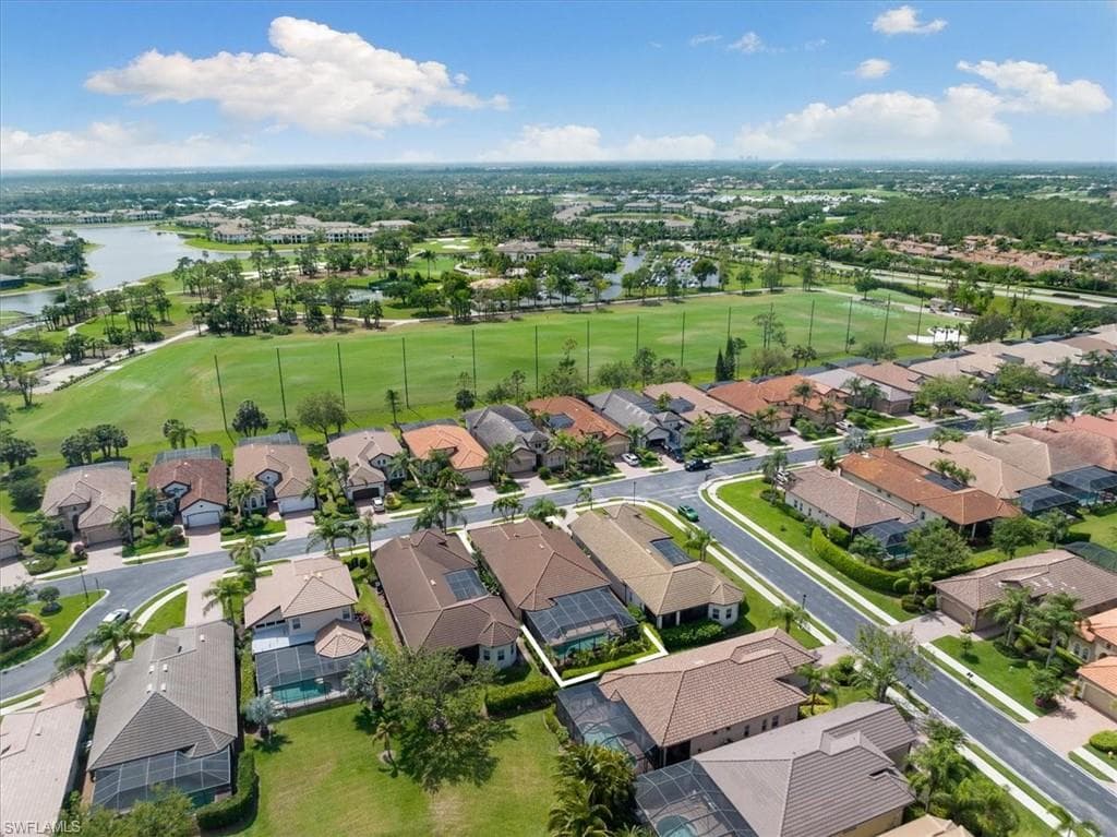 7831 Valencia CT, NAPLES FL 34113-8