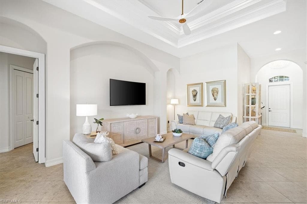 7831 Valencia CT, NAPLES FL 34113-14