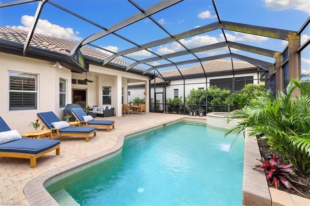 7831 Valencia CT, NAPLES FL 34113-3