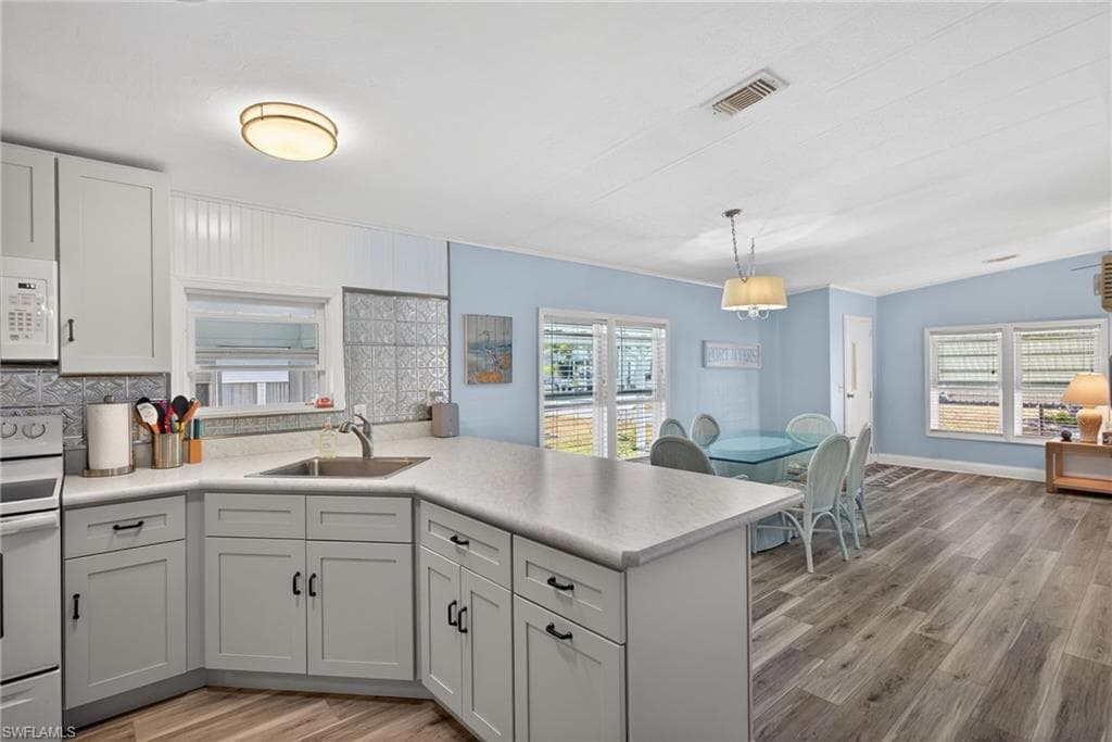 16225 Asheboro CT-13
