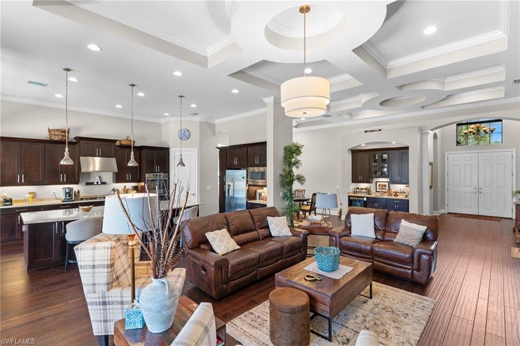 9012 Sorreno CT-11
