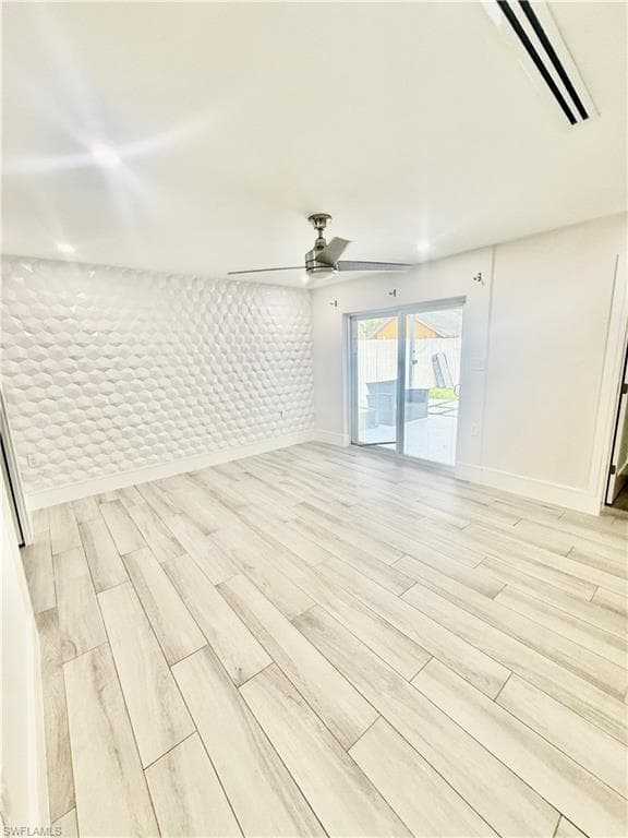 733 Pine Cone LN, NAPLES FL 34104-15