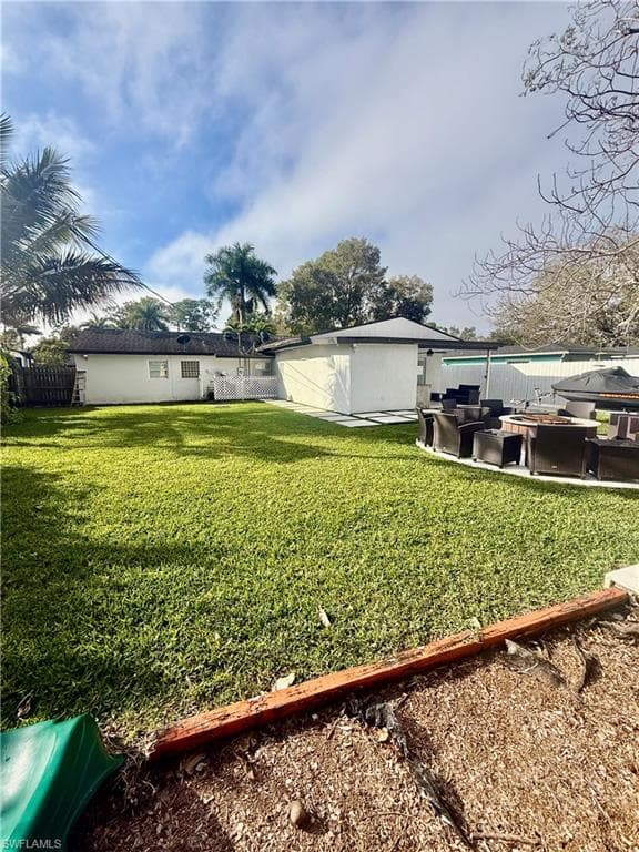 733 Pine Cone LN, NAPLES FL 34104-37