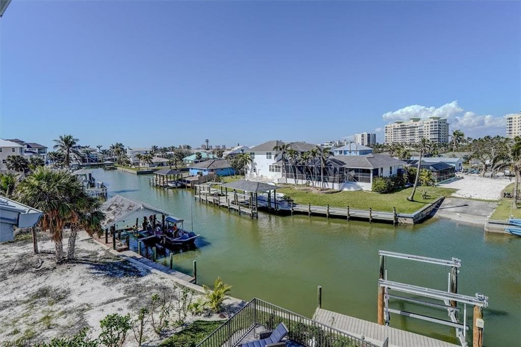 8327 Estero BLVD-32
