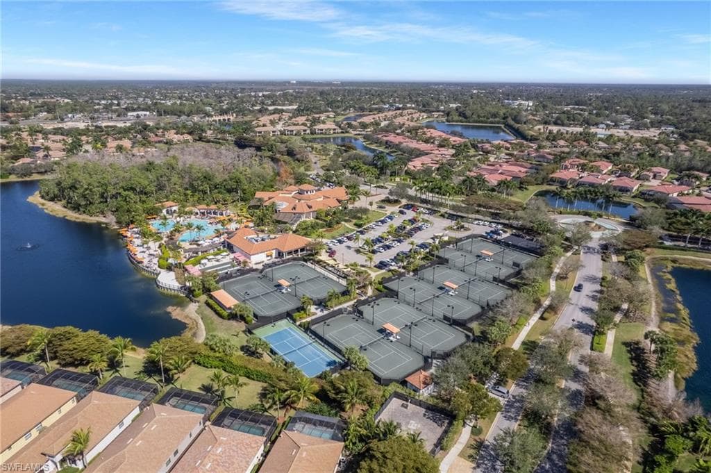 9484 Casoria CT # 202, NAPLES FL 34113-41