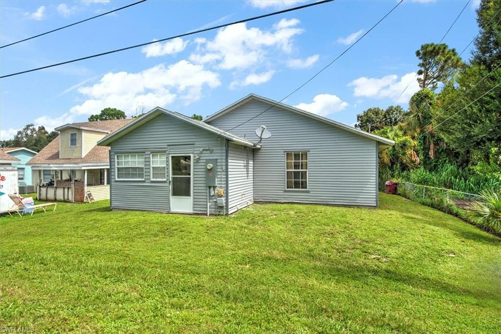 509 Capitol ST, NORTH FORT MYERS FL 33903-28