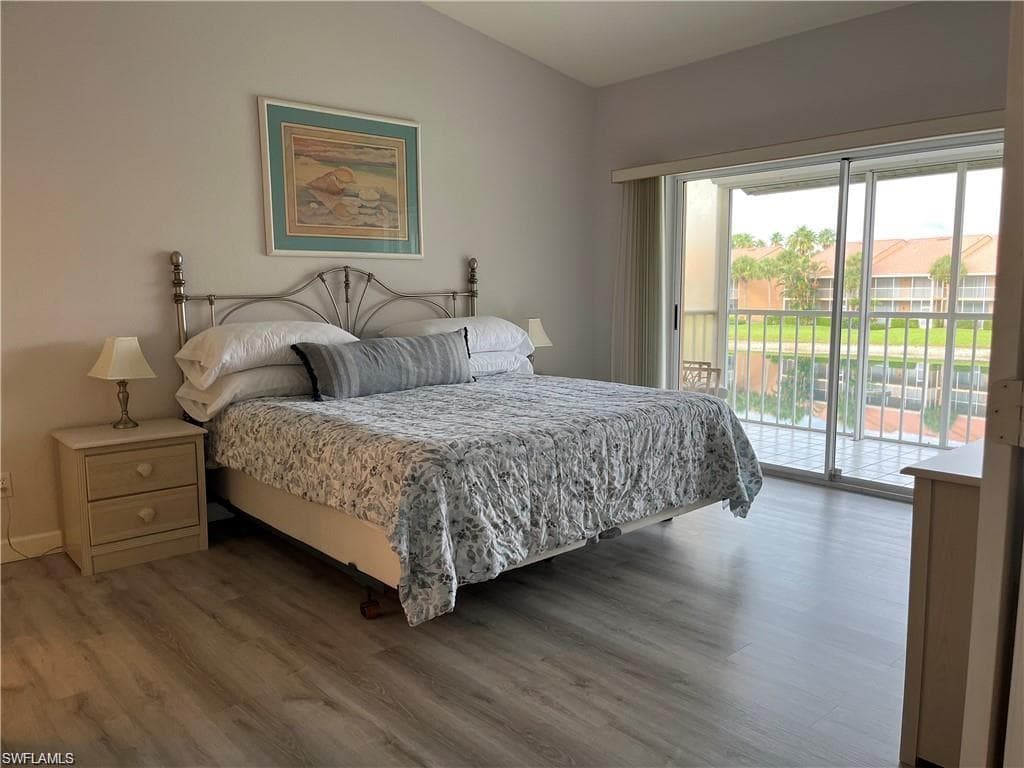 1615 Windy Pines DR # 10, NAPLES FL 34112-5