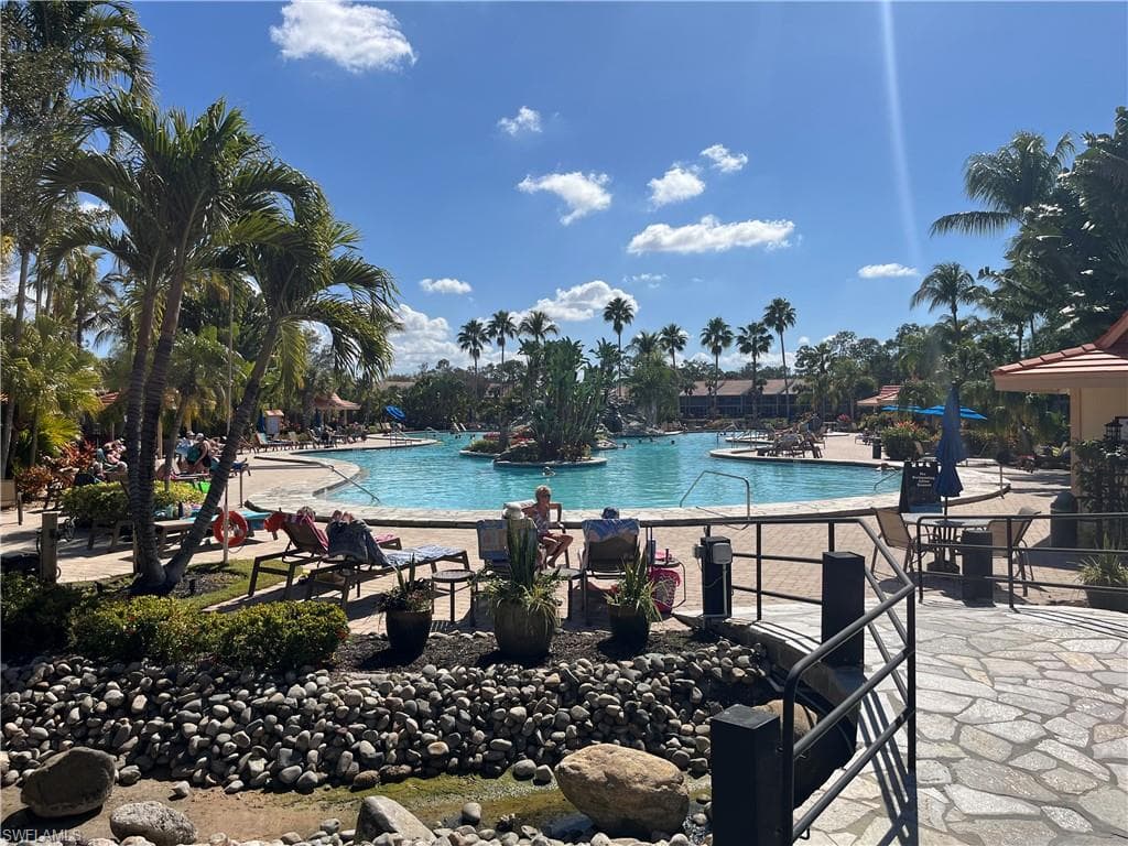 1615 Windy Pines DR # 10, NAPLES FL 34112-15