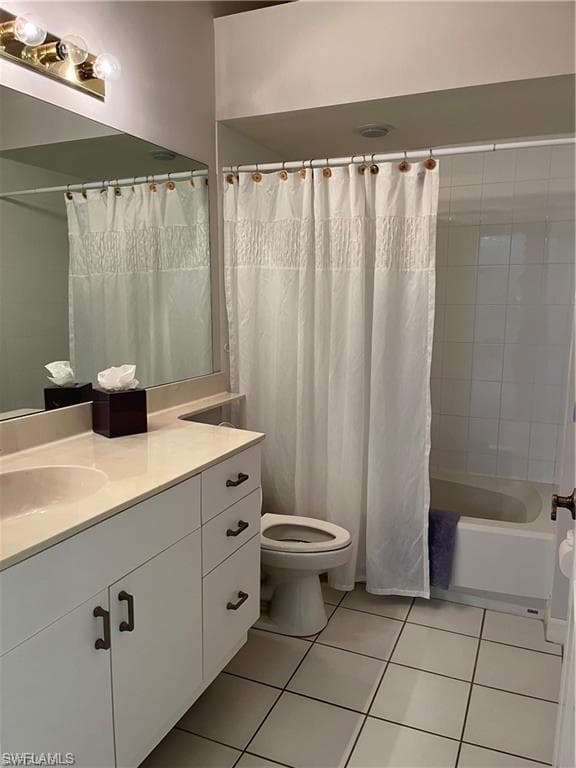 1615 Windy Pines DR # 10, NAPLES FL 34112-8