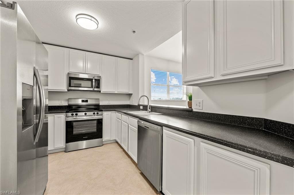 6820 Sterling Greens PL # 401, NAPLES FL 34104-19