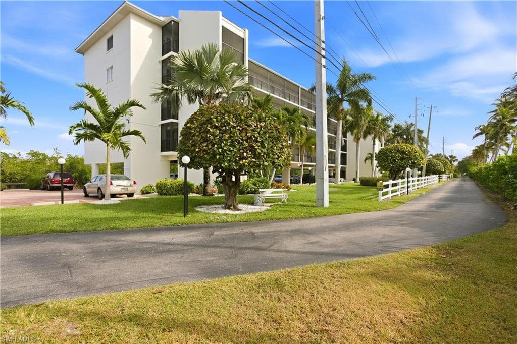 5220 Bonita Beach RD SW 209-21