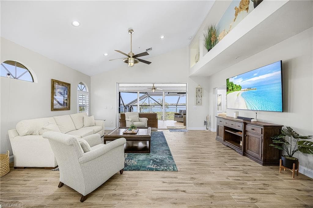 21510/21512 Indian Bayou DR, FORT MYERS BEACH FL 33931-8