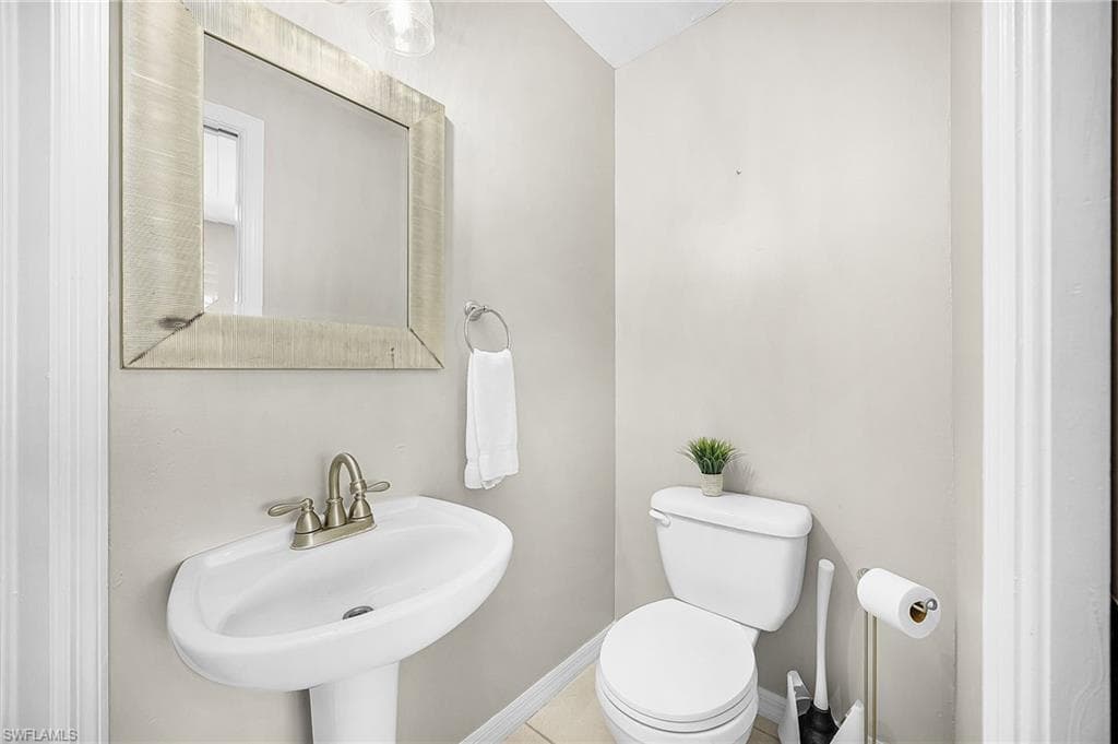 21510/21512 Indian Bayou DR, FORT MYERS BEACH FL 33931-29