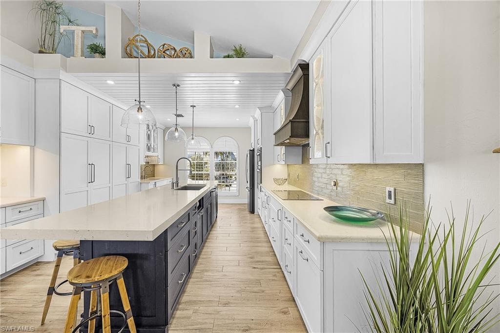 21510/21512 Indian Bayou DR, FORT MYERS BEACH FL 33931-3