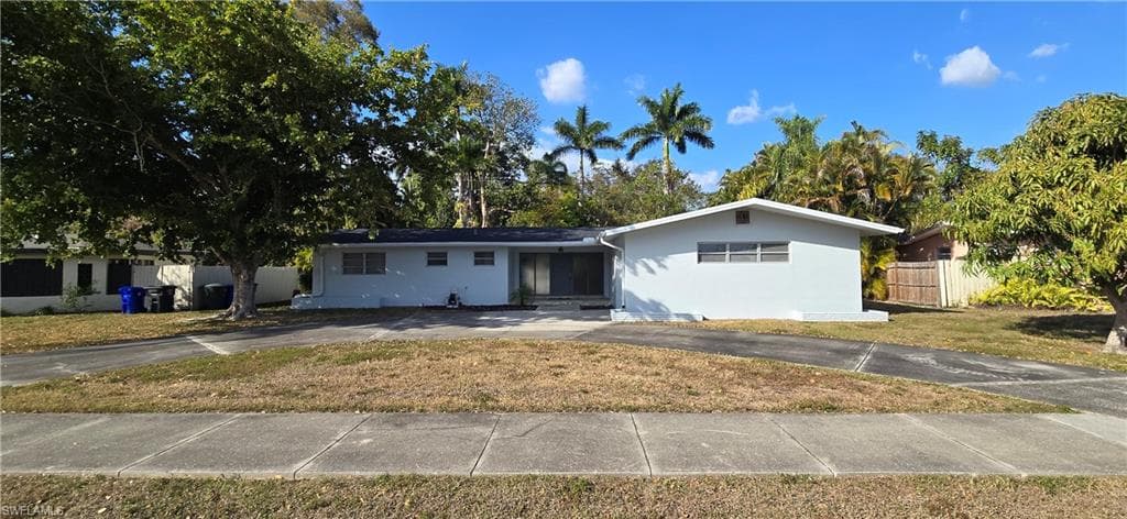 1557 Moreno AVE, FORT MYERS FL 33901-22