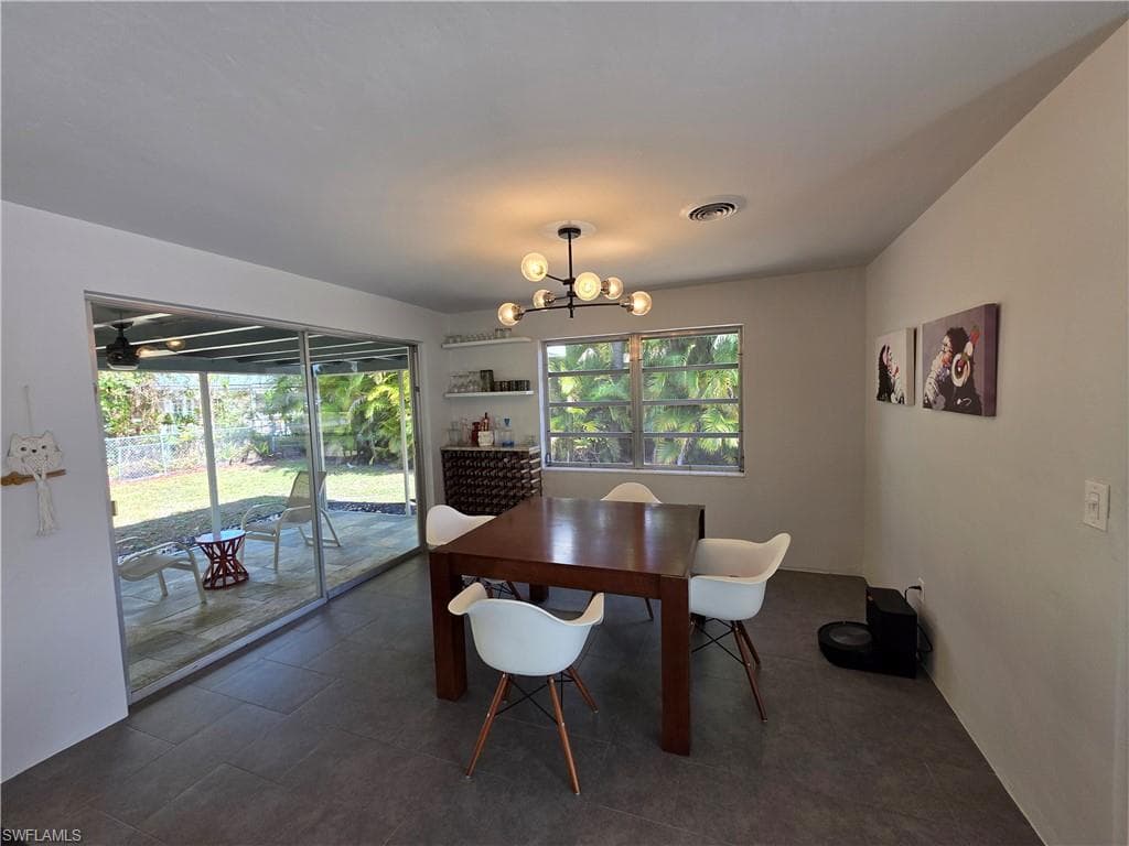 1557 Moreno AVE, FORT MYERS FL 33901-4