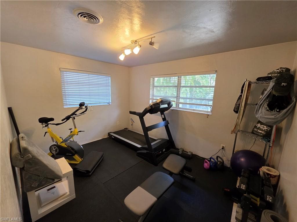 1557 Moreno AVE, FORT MYERS FL 33901-13