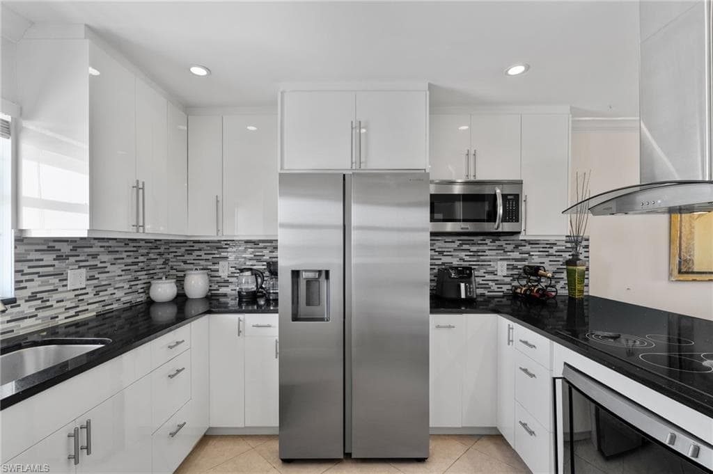 4616 Skyline BLVD # 207, CAPE CORAL FL 33914-9