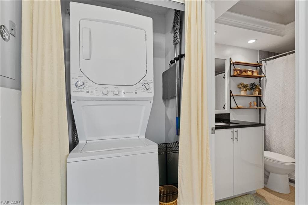 4616 Skyline BLVD # 207, CAPE CORAL FL 33914-17