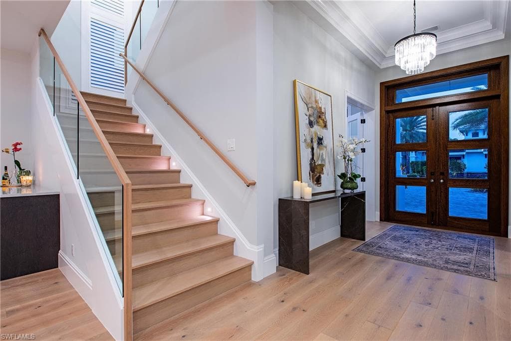 6830 Mangrove AVE, NAPLES FL 34109-2