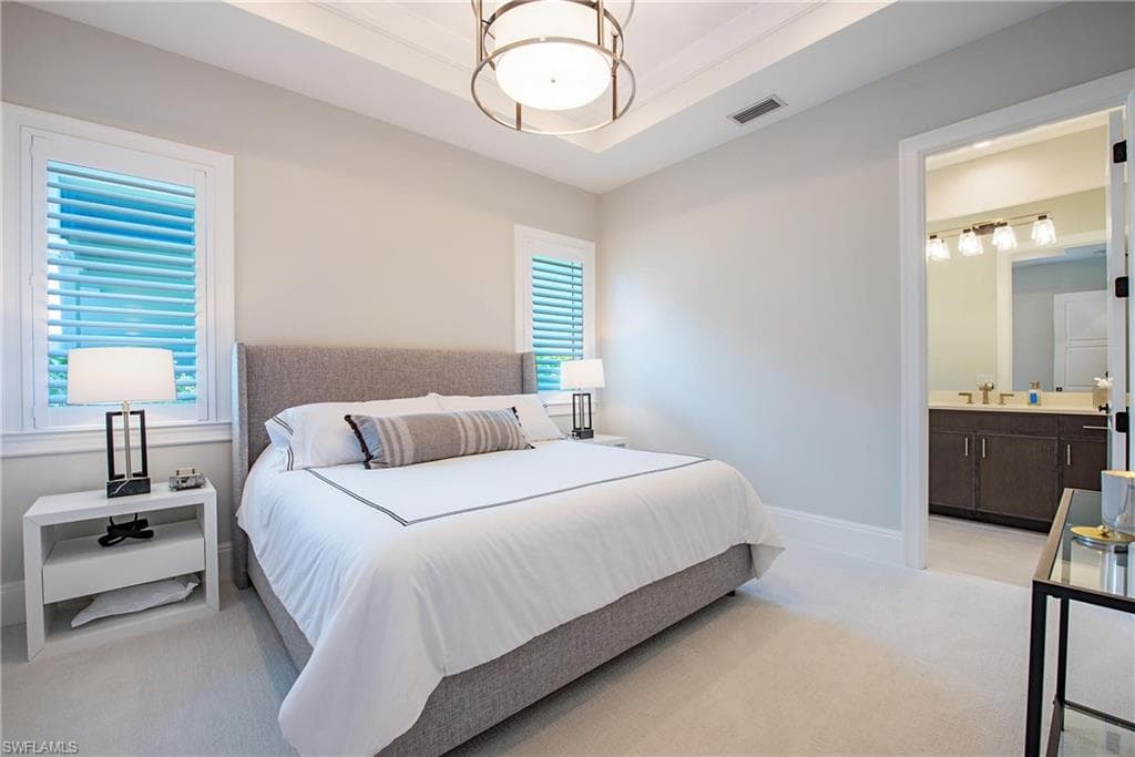 6830 Mangrove AVE, NAPLES FL 34109-17