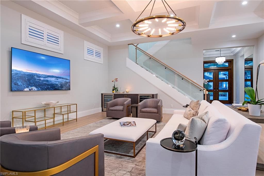 6830 Mangrove AVE, NAPLES FL 34109-10