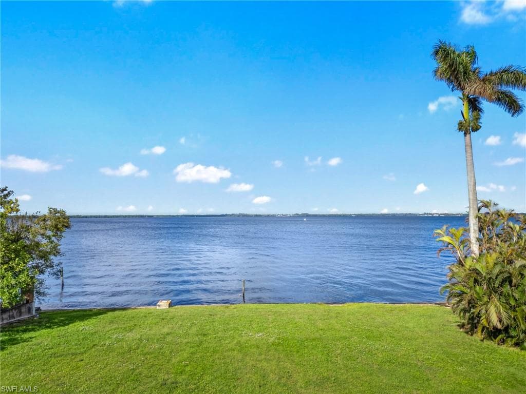 3508 Stuart CT, FORT MYERS FL 33901-16