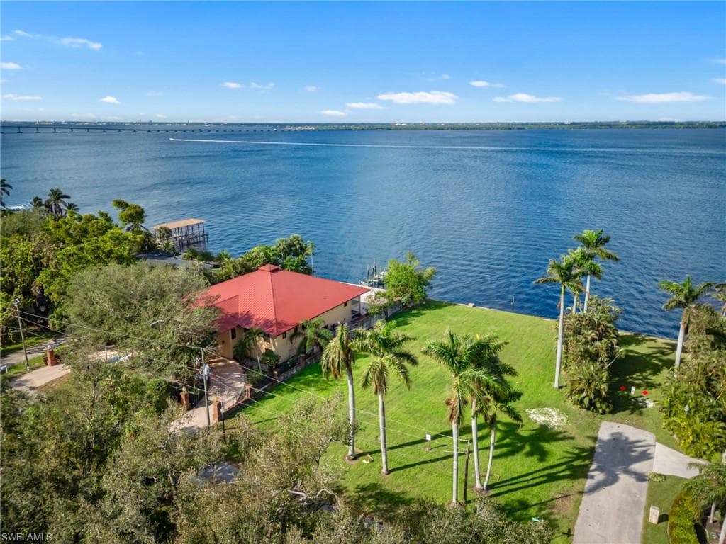 3508 Stuart CT, FORT MYERS FL 33901-19