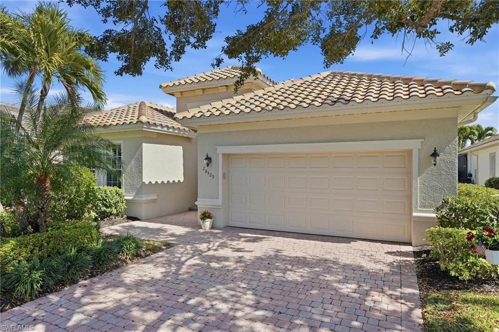 28529 Risorsa PL, BONITA SPRINGS FL 34135-2