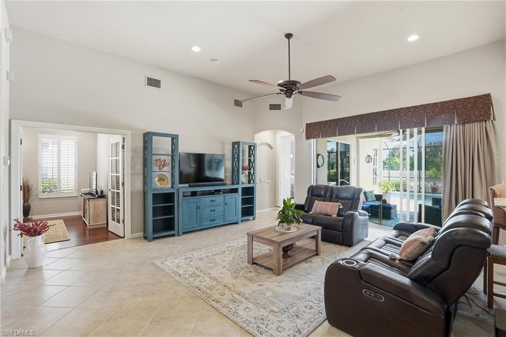 28529 Risorsa PL, BONITA SPRINGS FL 34135-8