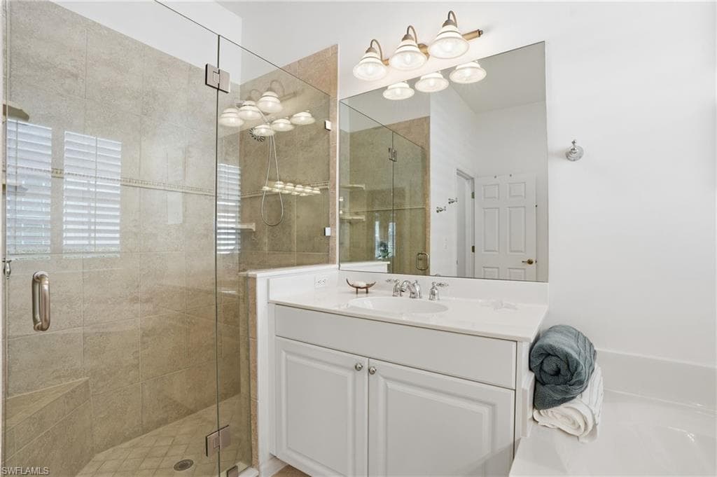 28529 Risorsa PL, BONITA SPRINGS FL 34135-20