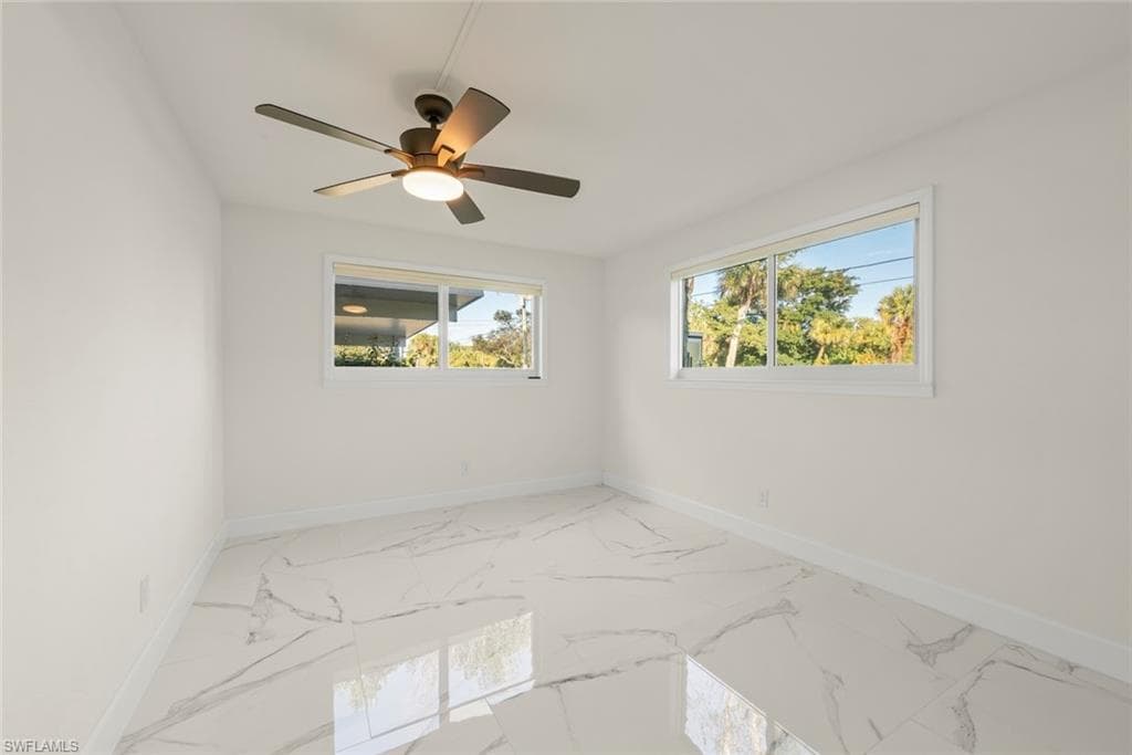 561 Periwinkle WAY # E4, SANIBEL FL 33957-25