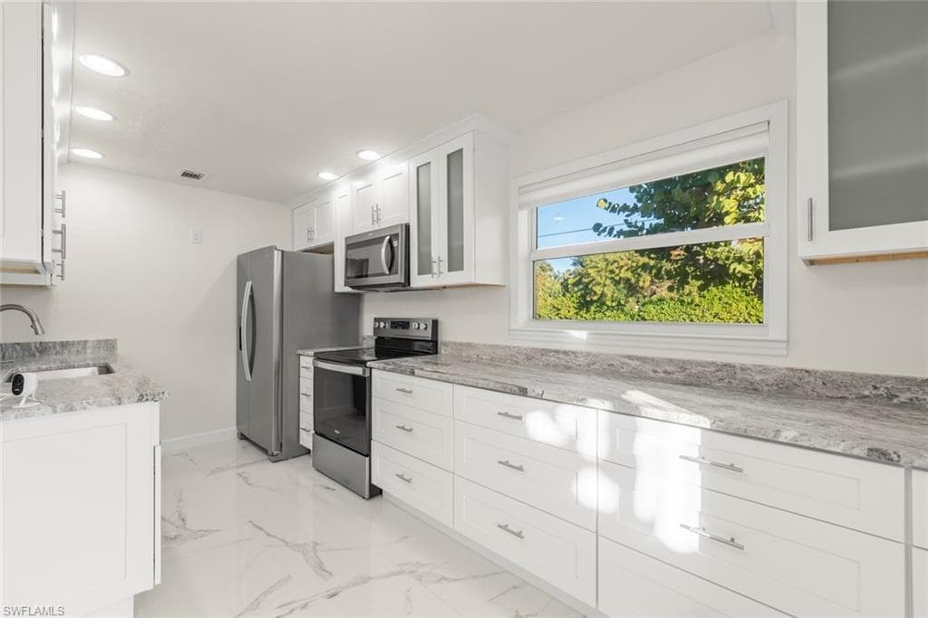 561 Periwinkle WAY # E4, SANIBEL FL 33957-6