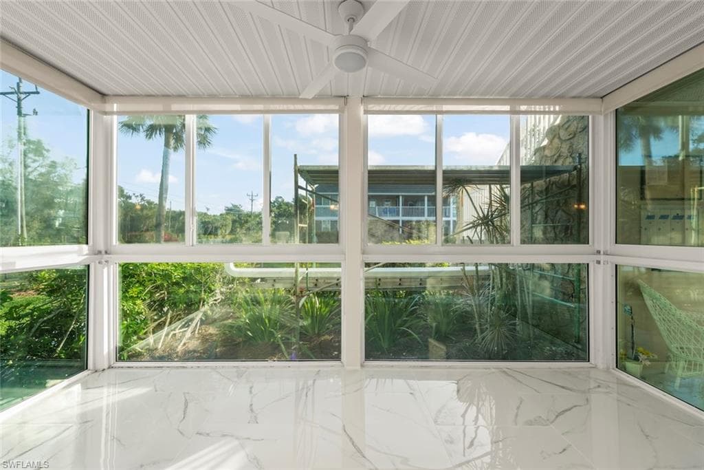 561 Periwinkle WAY # E4, SANIBEL FL 33957-13