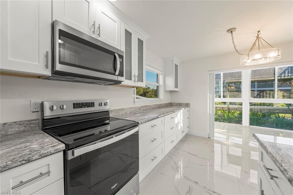 561 Periwinkle WAY # E4, SANIBEL FL 33957-10