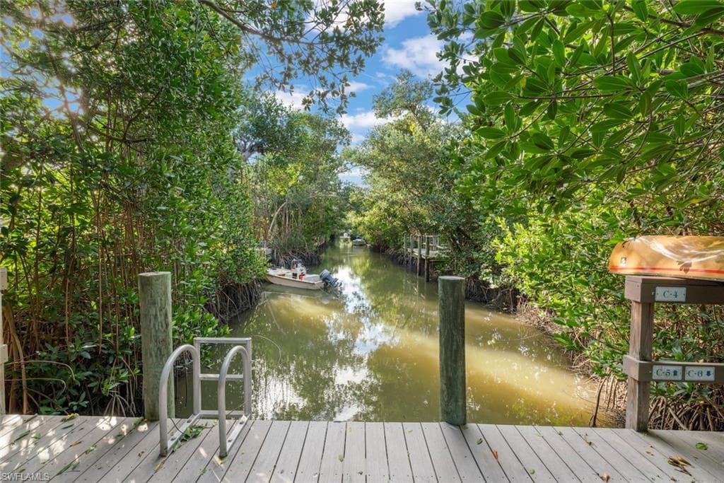 561 Periwinkle WAY # E4, SANIBEL FL 33957-30