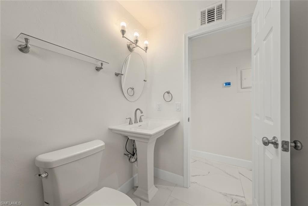 561 Periwinkle WAY # E4, SANIBEL FL 33957-24