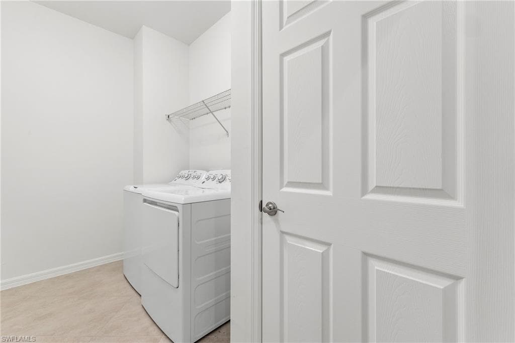 10818 Alvara WAY-15