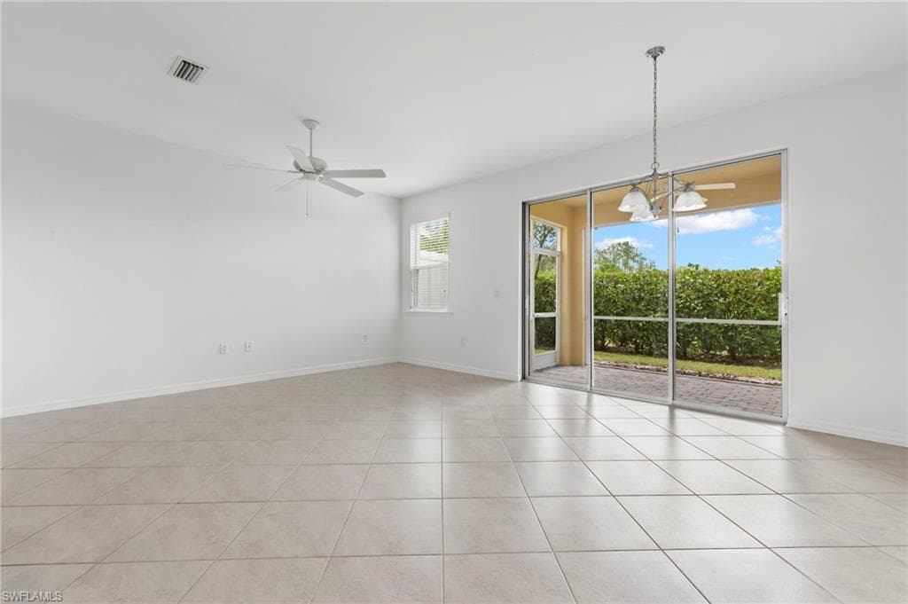 10818 Alvara WAY-8