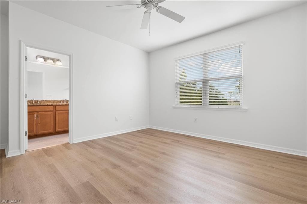 10818 Alvara WAY-13