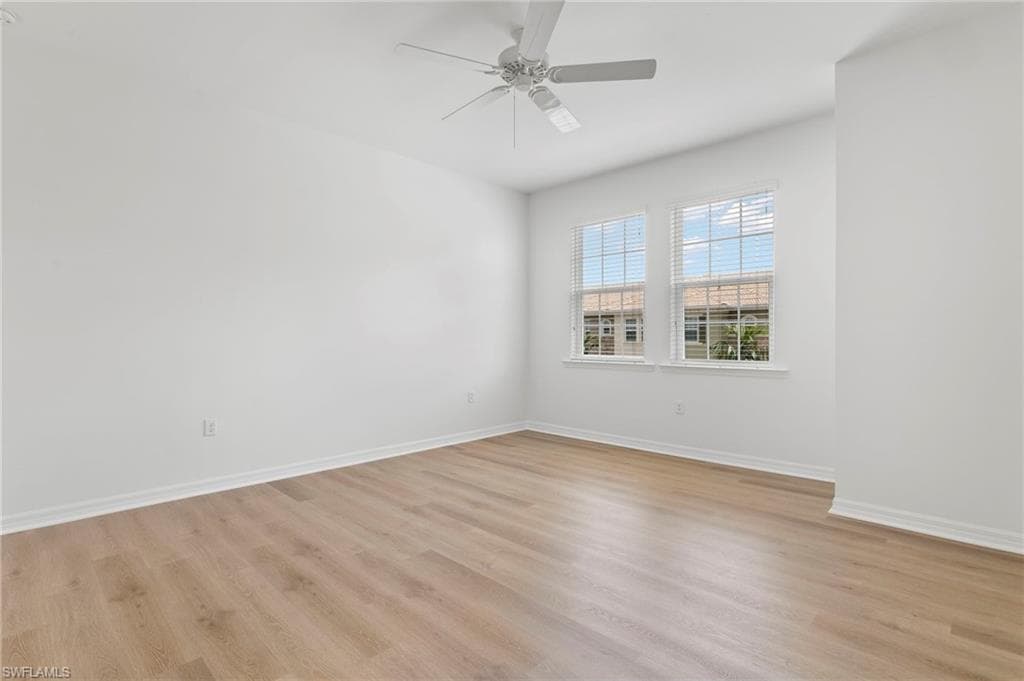 10818 Alvara WAY-18
