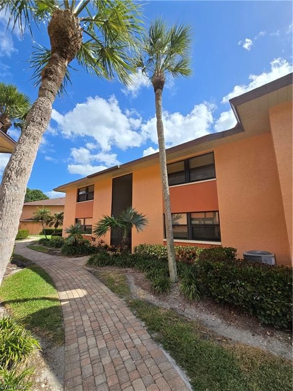 1532 Mainsail DR # 12, NAPLES FL 34114-1