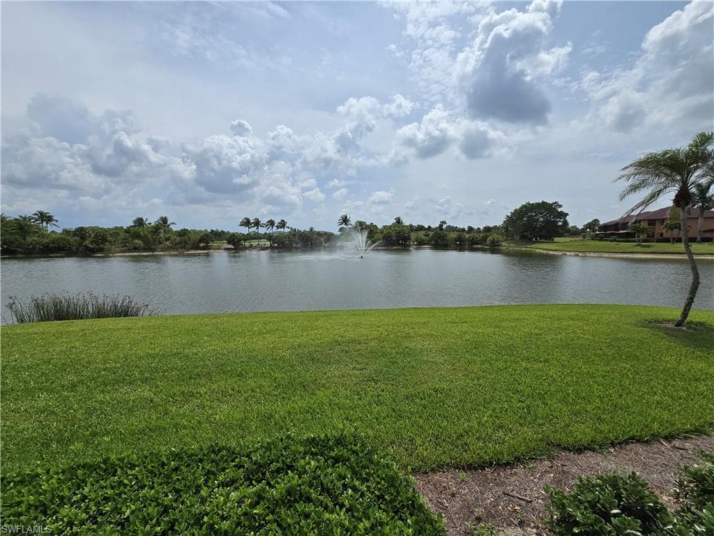 1532 Mainsail DR # 12, NAPLES FL 34114-45