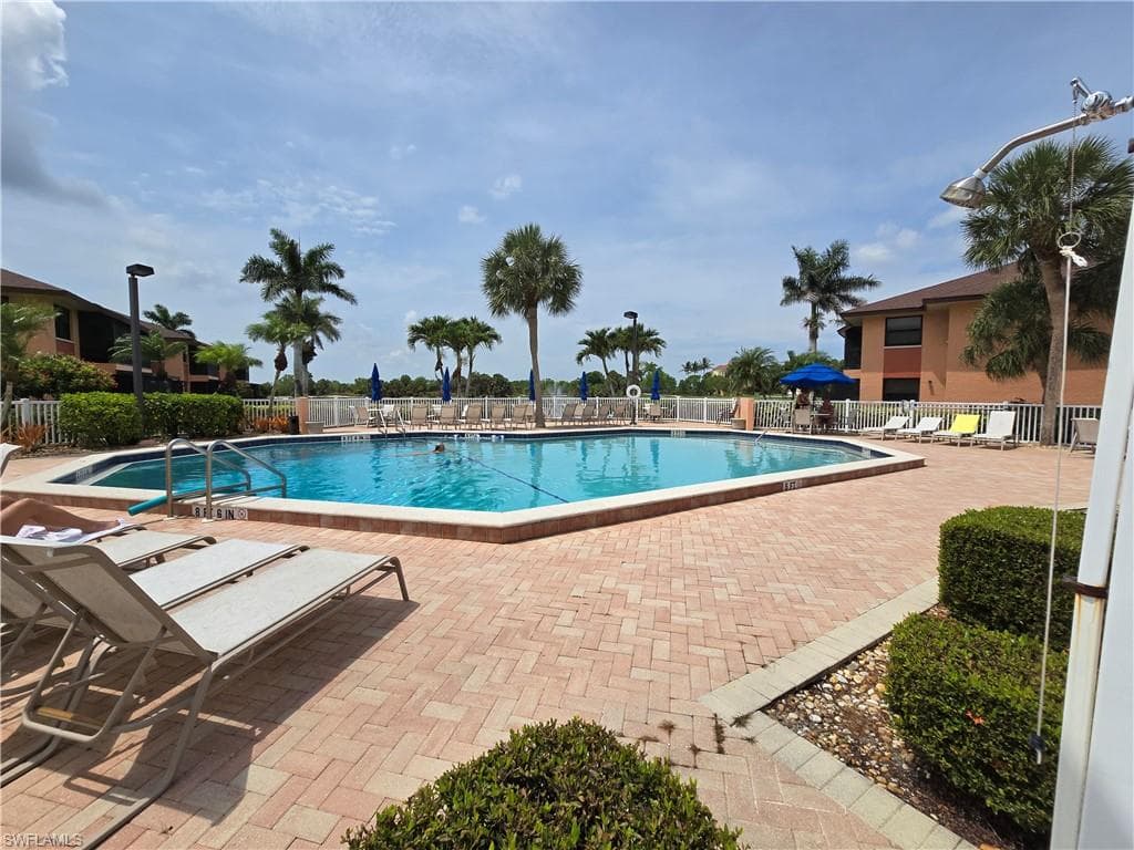 1532 Mainsail DR # 12, NAPLES FL 34114-42