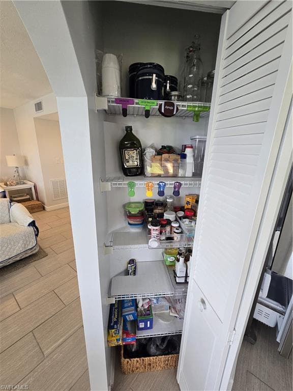 1532 Mainsail DR # 12, NAPLES FL 34114-27