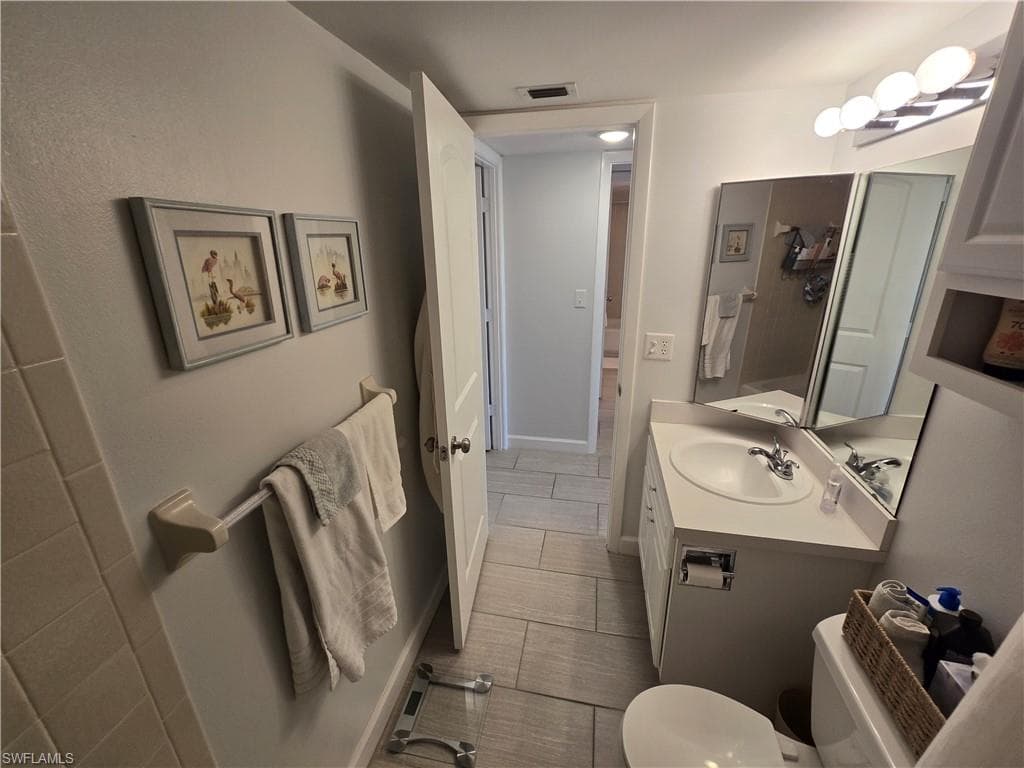 1532 Mainsail DR # 12, NAPLES FL 34114-23