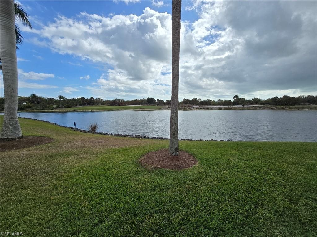 1532 Mainsail DR # 12, NAPLES FL 34114-37