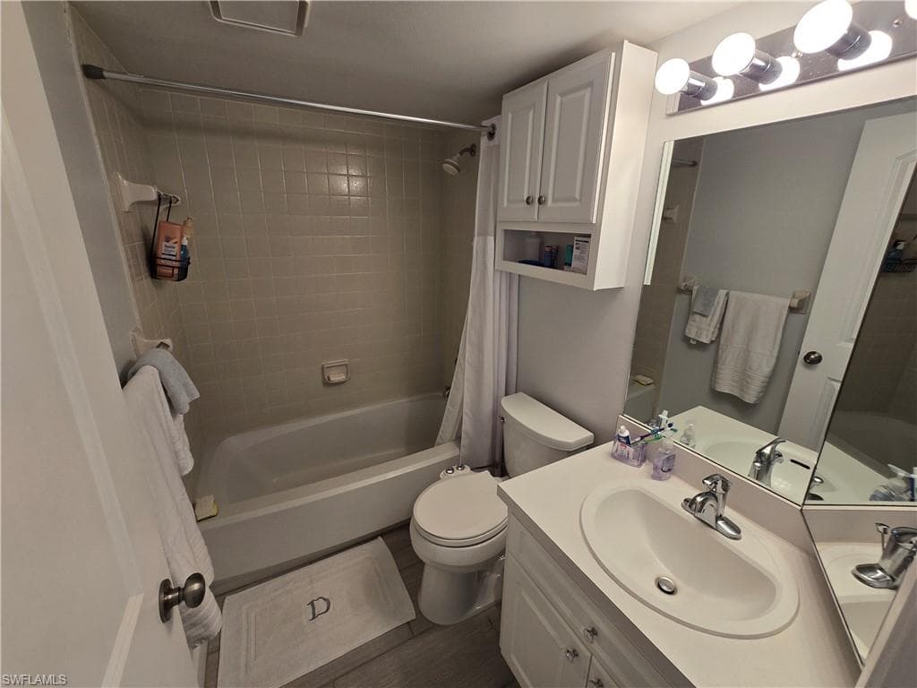1532 Mainsail DR # 12, NAPLES FL 34114-18