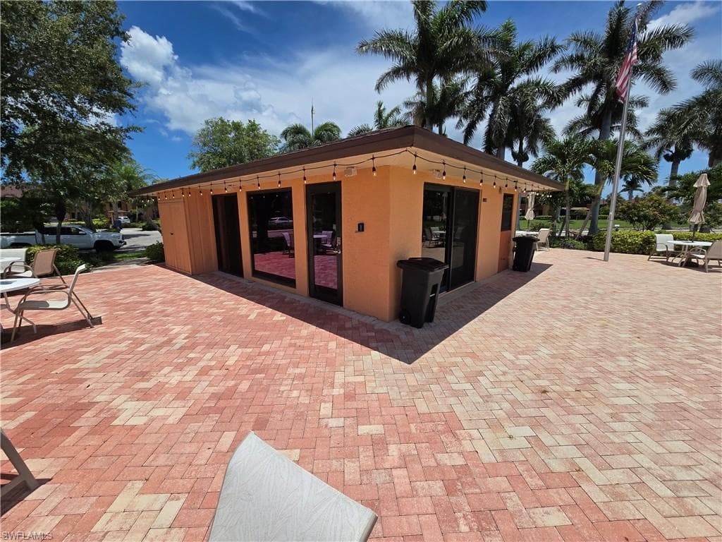 1532 Mainsail DR # 12, NAPLES FL 34114-43