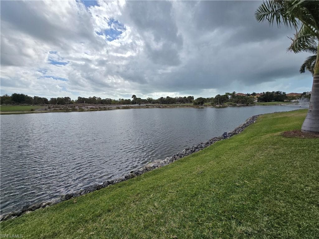 1532 Mainsail DR # 12, NAPLES FL 34114-38